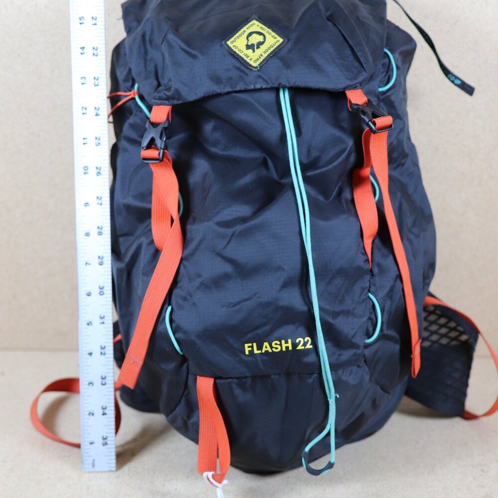 REI X Outdoor Afro Flash 22